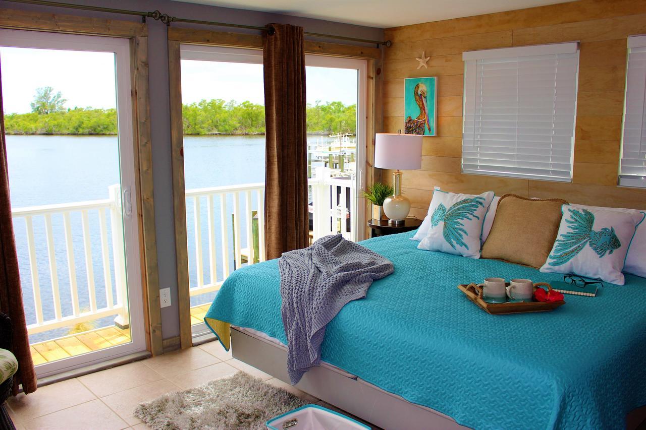 Latitude 26 Waterfront Boutique Resort - Bonita Springs Exterior photo