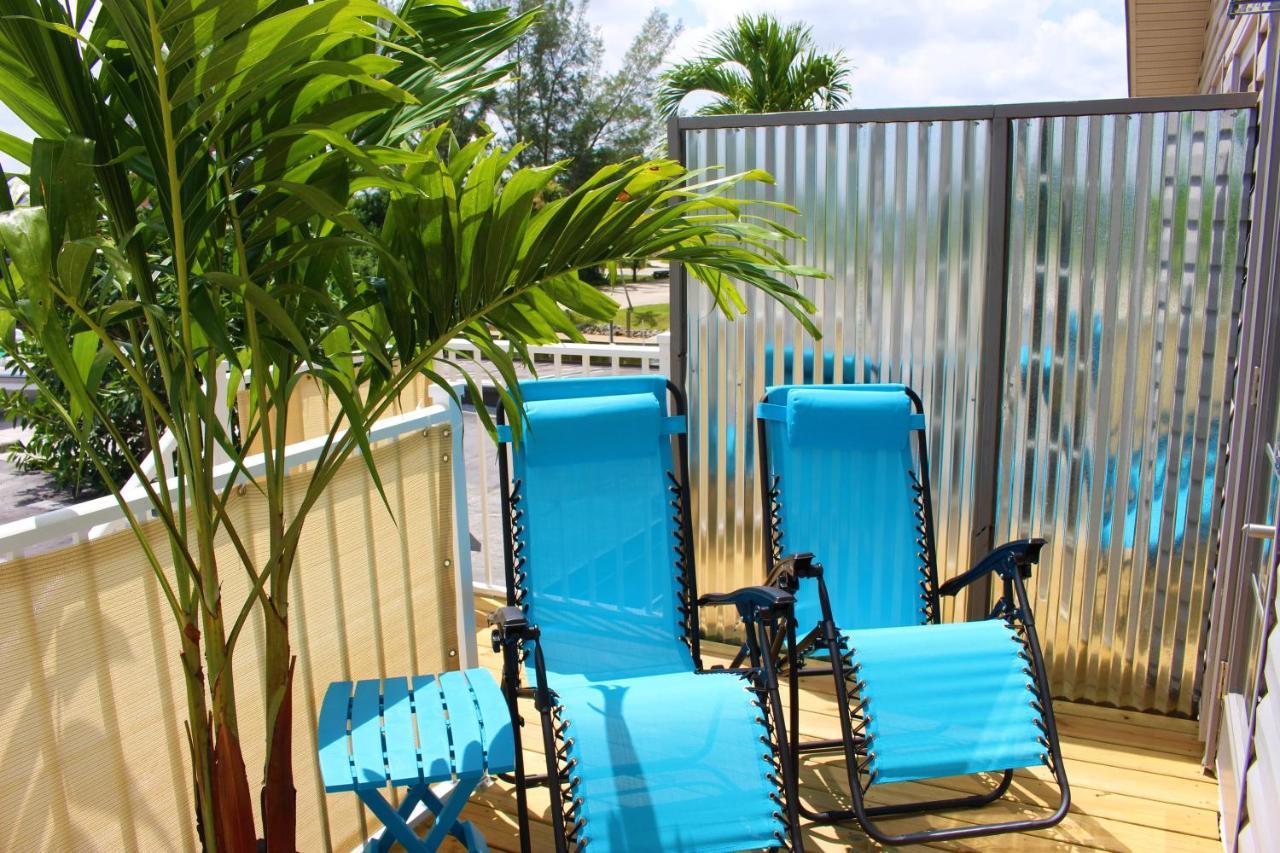 Latitude 26 Waterfront Boutique Resort - Bonita Springs Exterior photo